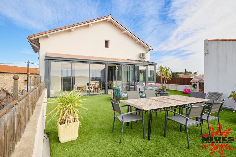 Maison - 295 m² - 7 pièces