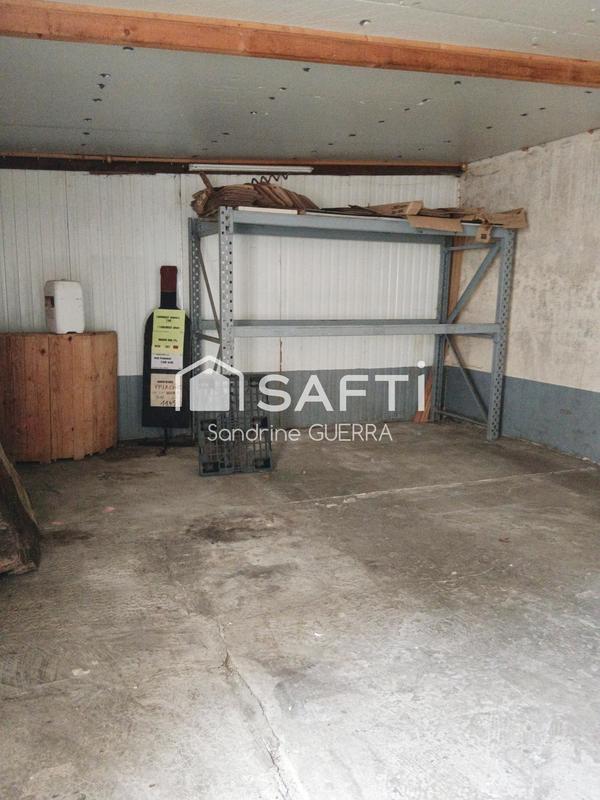 Maison - 215 m² - 8 pièces