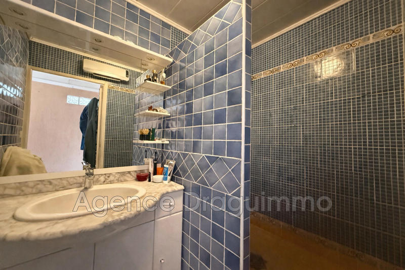 Villa - 140 m² - 8 pièces