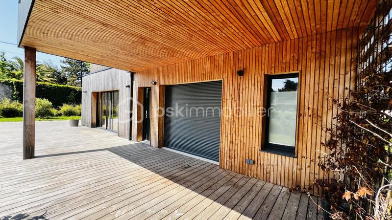 Maison - 136 m² - 6 pièces