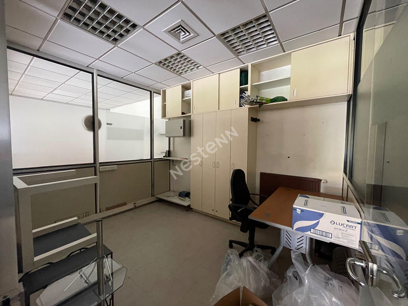 Local commercial - 220 m²