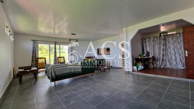 Maison - 336 m² - 11 pièces