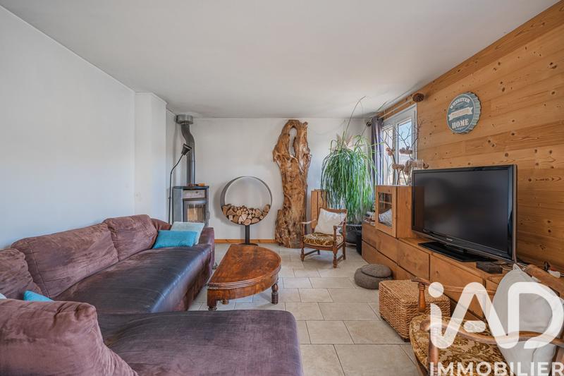 Maison - 200 m² - 9 pièces