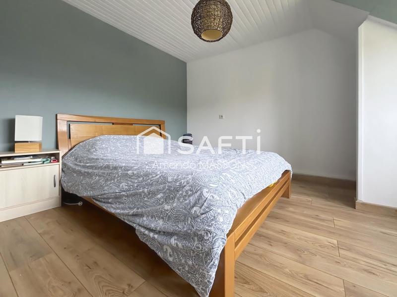 Maison - 222 m² - 8 pièces