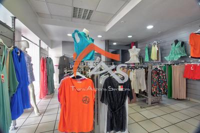 Bureau - 98 m² - 1 pièce