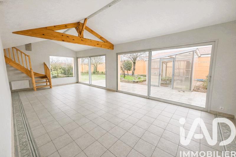 Maison - 260 m² - 7 pièces
