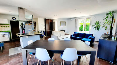 Maison - 157 m² - 7 pièces