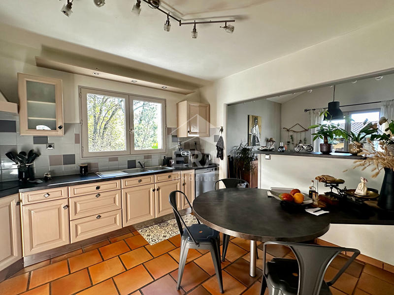 Maison - 162 m² - 7 pièces