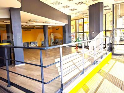 Local d'activités - 262 m² - 3 pièces