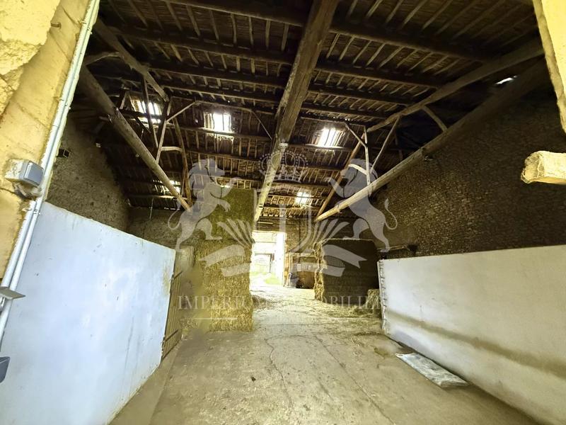 Haras - 200 m² - 5 pièces