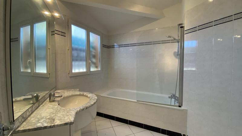 Maison - 109 m² - 5 pièces