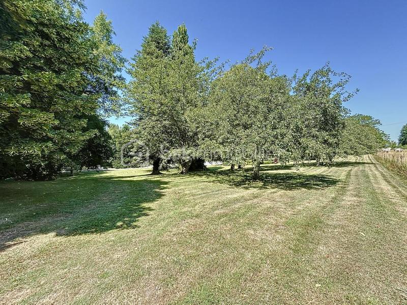 Demeure - 140 m² - 5 pièces