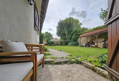 Maison - 105 m² - 5 pièces