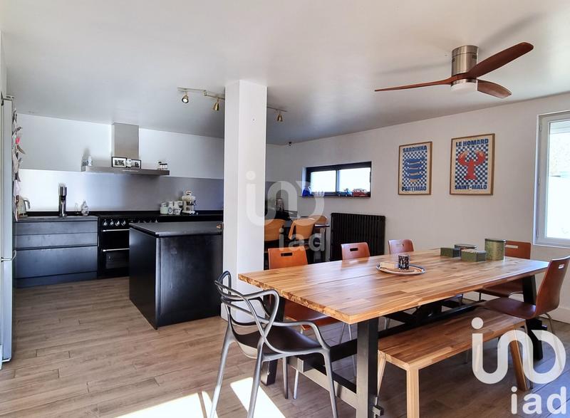 Maison - 199 m² - 6 pièces