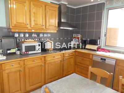 Maison - 183 m² - 9 pièces