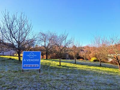 Terrain constructible - 2 469 m²