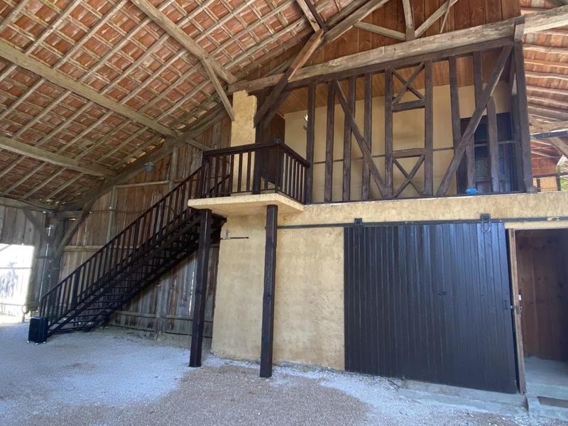 Propriété - 191 m² - 16 pièces