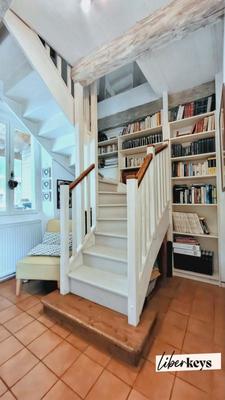 Propriété - 300 m² - 12 pièces