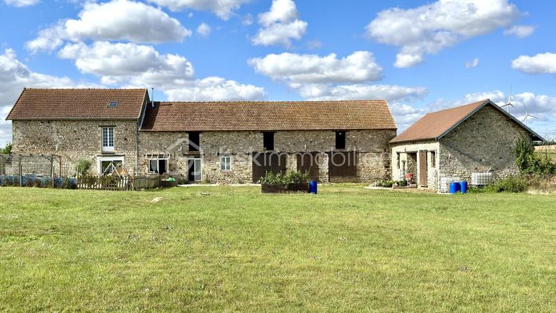 Corps de ferme - 200 m² - 8 pièces