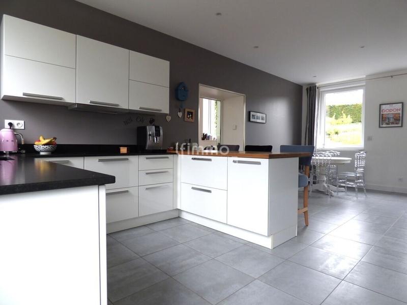 Demeure - 165 m² - 6 pièces