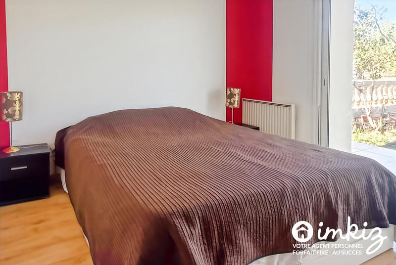 Maison - 250 m² - 6 pièces