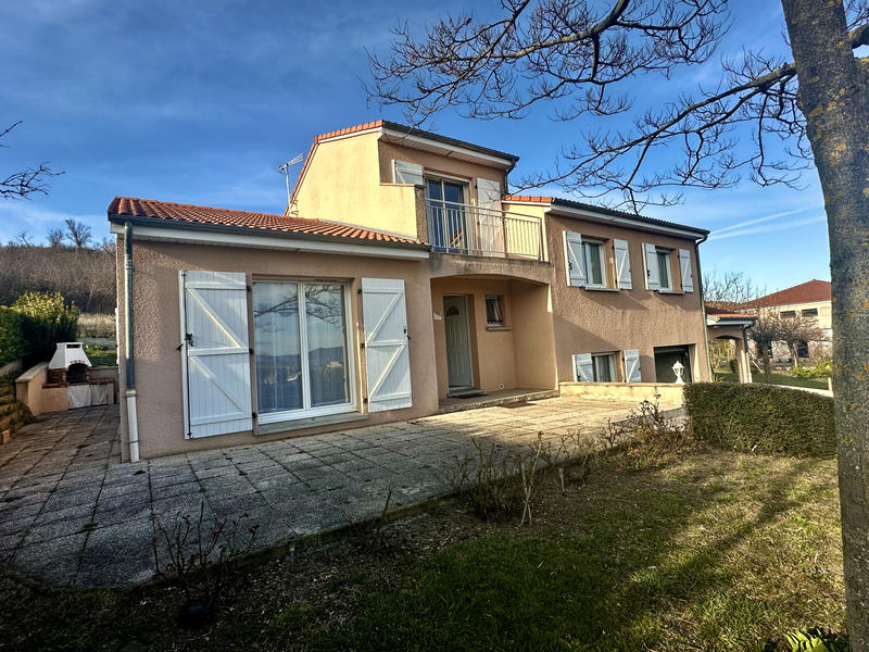 Maison - 137 m² - 5 pièces