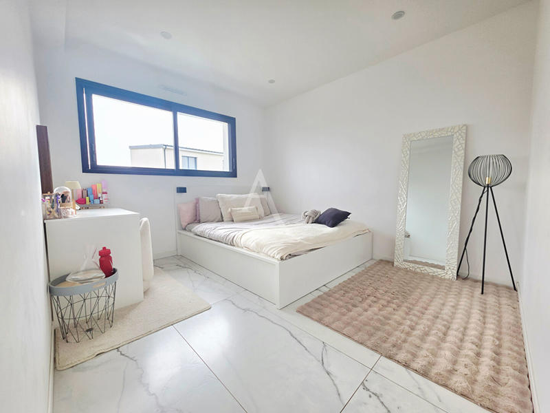 Maison - 157 m² - 6 pièces