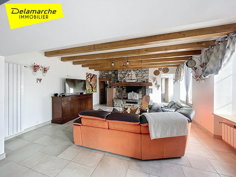 Maison - 233 m² - 7 pièces