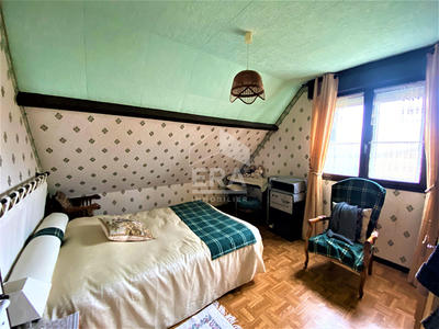 Maison - 122 m² - 7 pièces