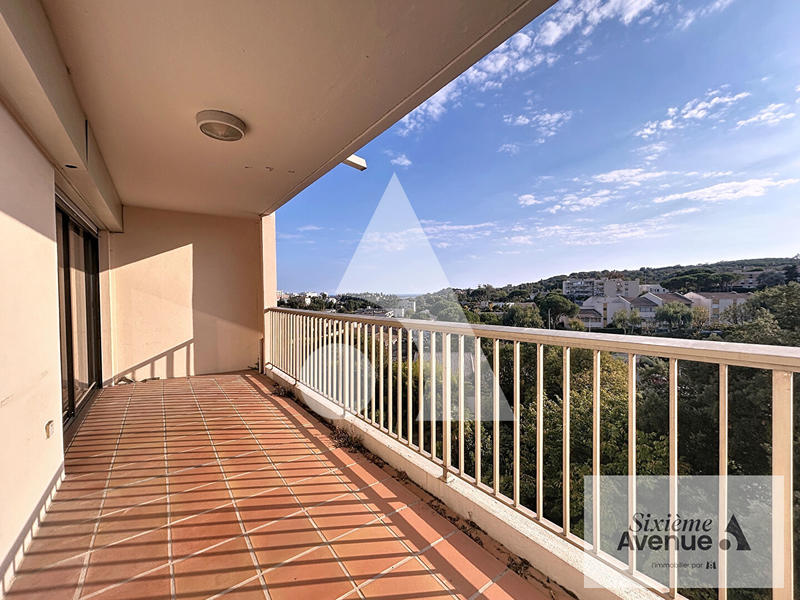 Appartement - 85 m² - 4 pièces