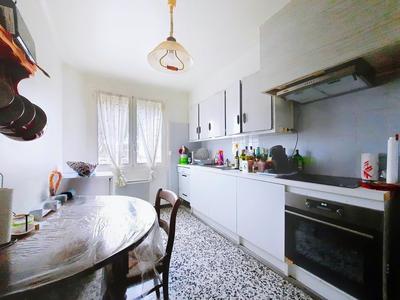 Appartement - 89 m² - 4 pièces