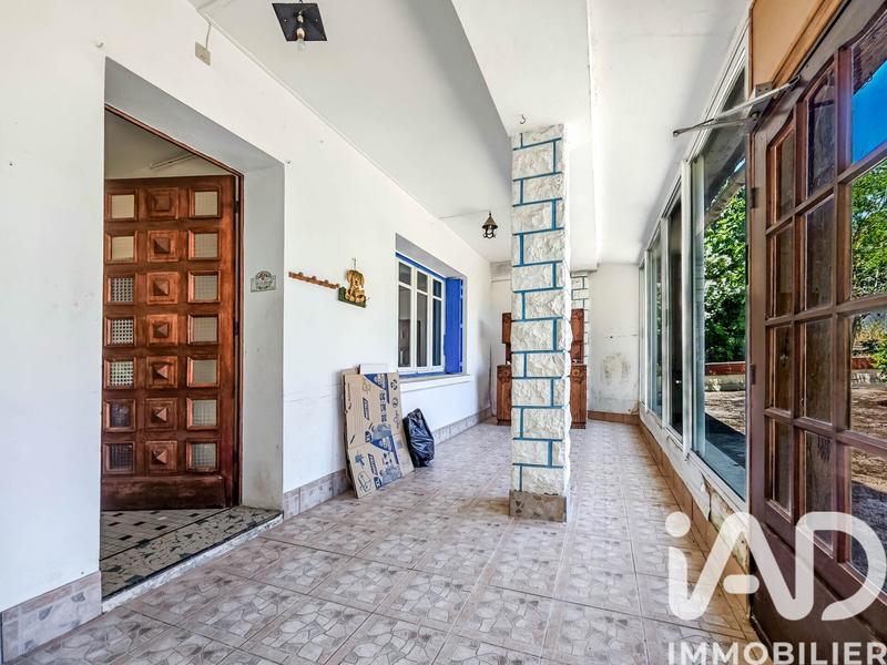 Maison - 220 m² - 10 pièces