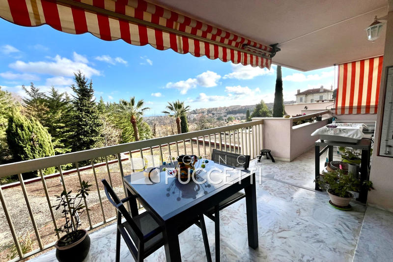 Appartement - 102 m² - 3 pièces