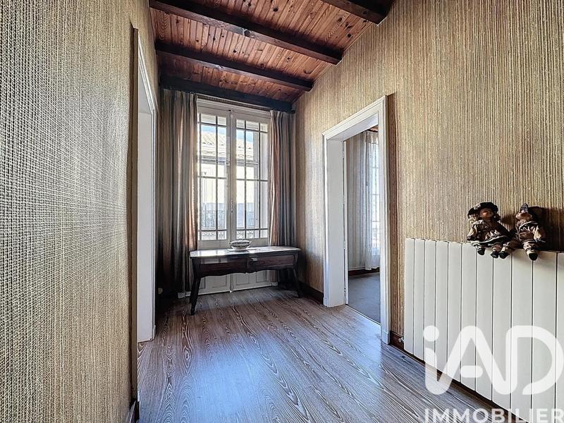 Maison - 253 m² - 8 pièces