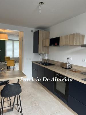 Appartement - 84 m² - 4 pièces