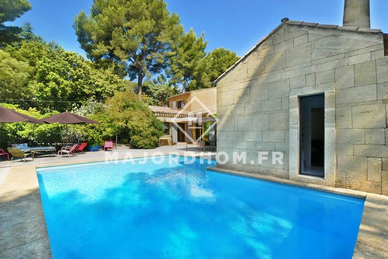 Maison - 215 m² - 7 pièces