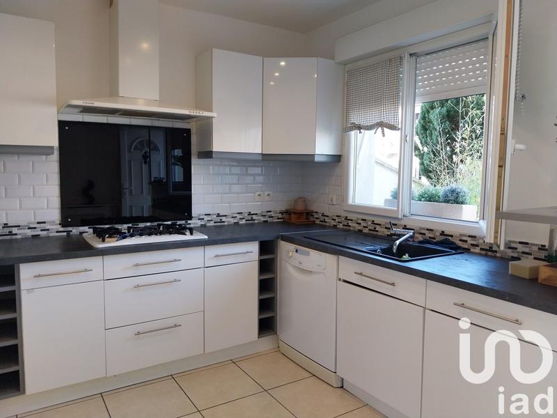 Maison - 95 m² - 6 pièces