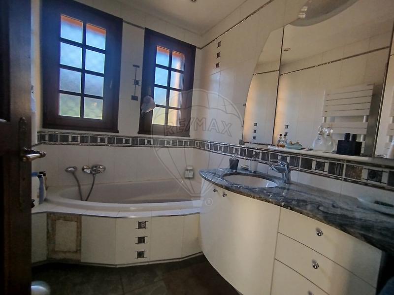 Maison - 148 m² - 5 pièces