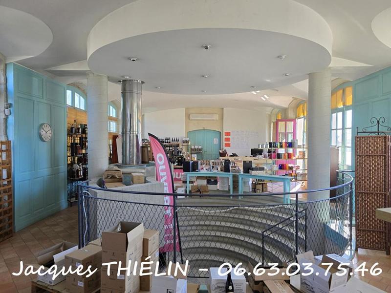 Immeuble - 150 m² - 1 pièce