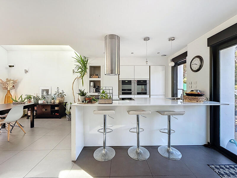 Maison - 130 m² - 4 pièces