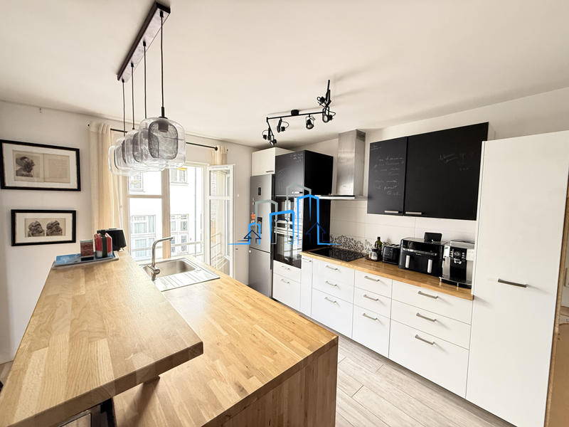 Appartement - 94 m² - 4 pièces