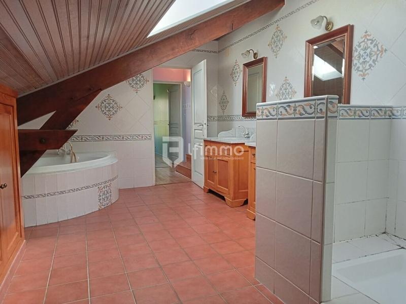Maison - 176 m² - 5 pièces