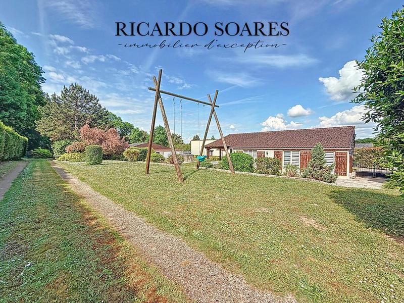 Maison - 218 m² - 8 pièces