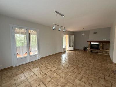 Pavillon - 136 m² - 6 pièces