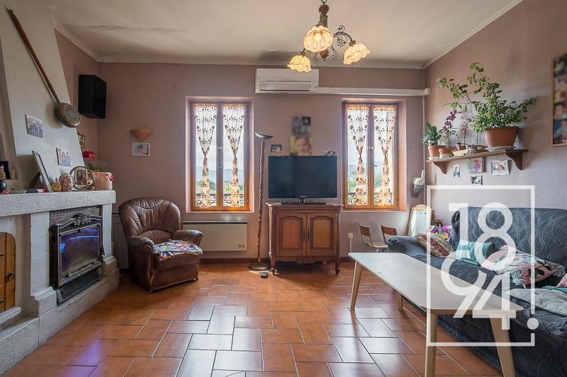 Maison de village - 188 m² - 5 pièces