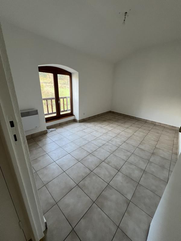 Appartement - 111 m² - 4 pièces