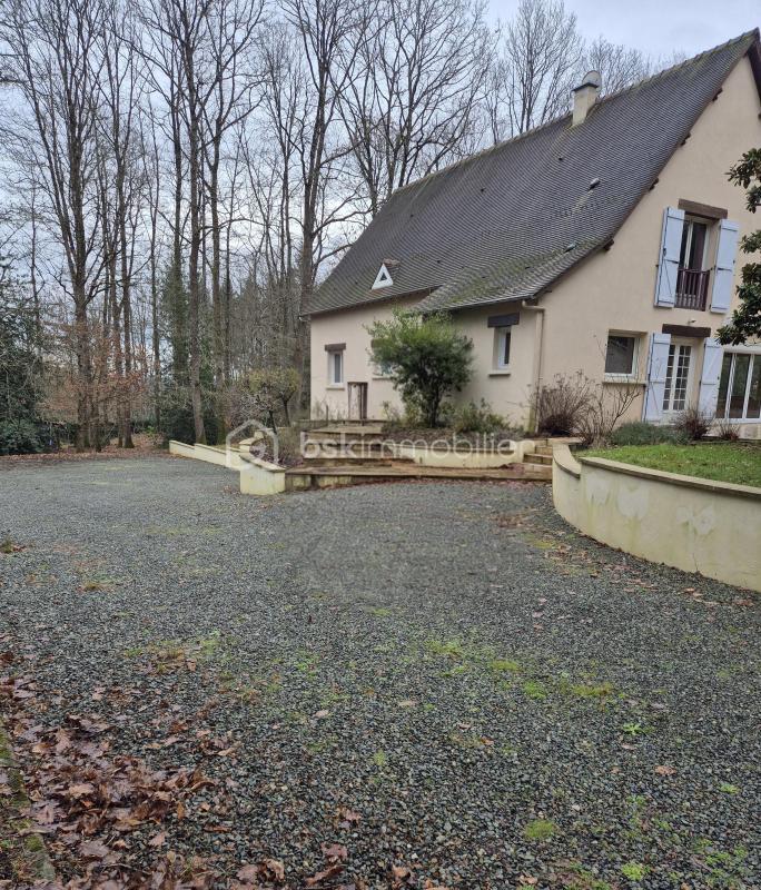 Propriété - 213 m² - 7 pièces