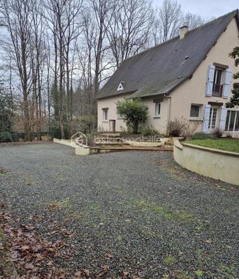 Propriété - 213 m² - 7 pièces