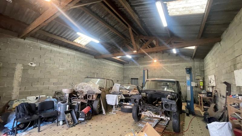 Local d'activités - 120 m²