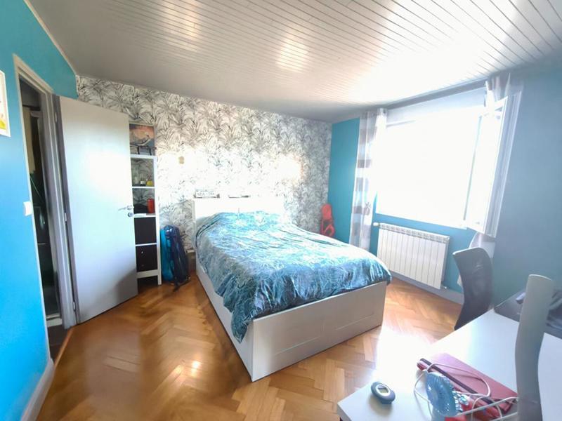 Maison - 196 m² - 7 pièces